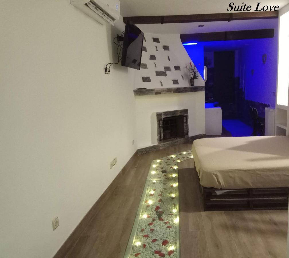 Suite Love Jacuzzi Uceda Eksteriør billede